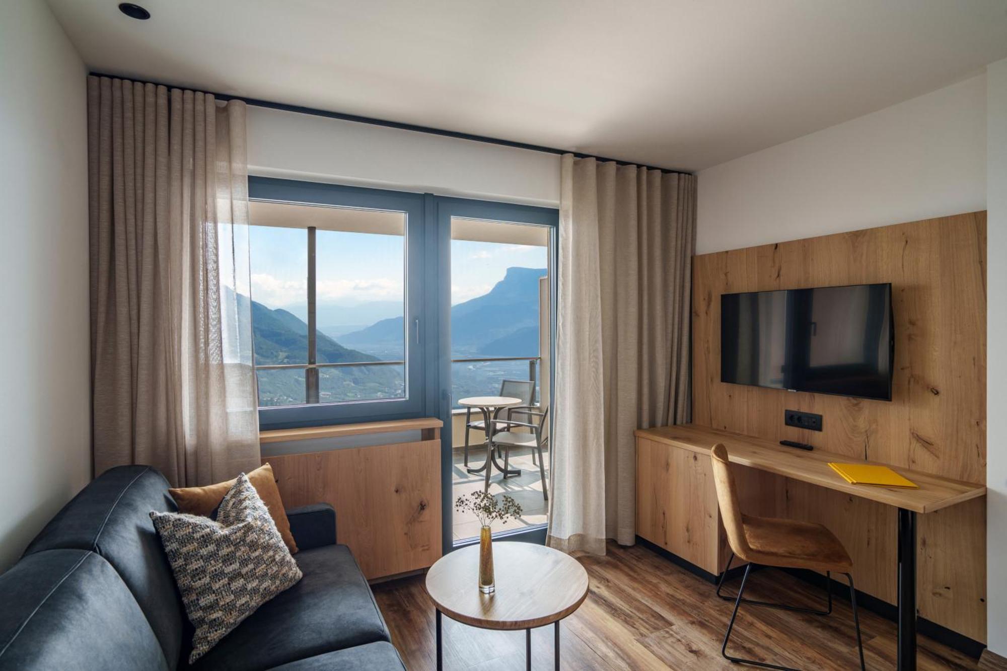 Hotel Lechner Tirolo Room photo